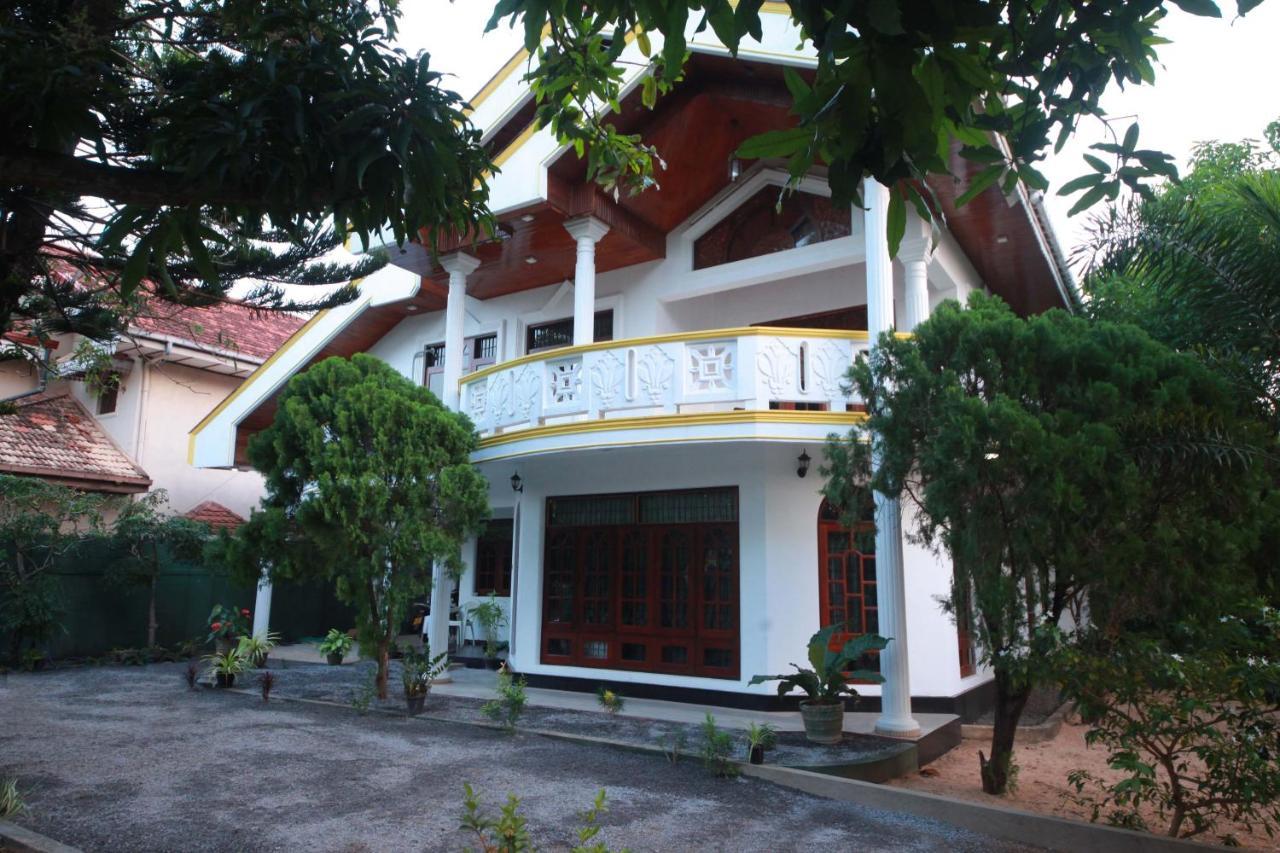Airport Residence Inn Katunayaka Exteriér fotografie